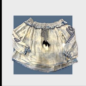 NWT top size large bought for a concert and wore something else. Boutique top